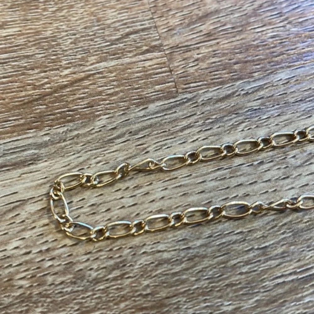 Dainty Delicate Minimalistic Gold Chain Bracelet